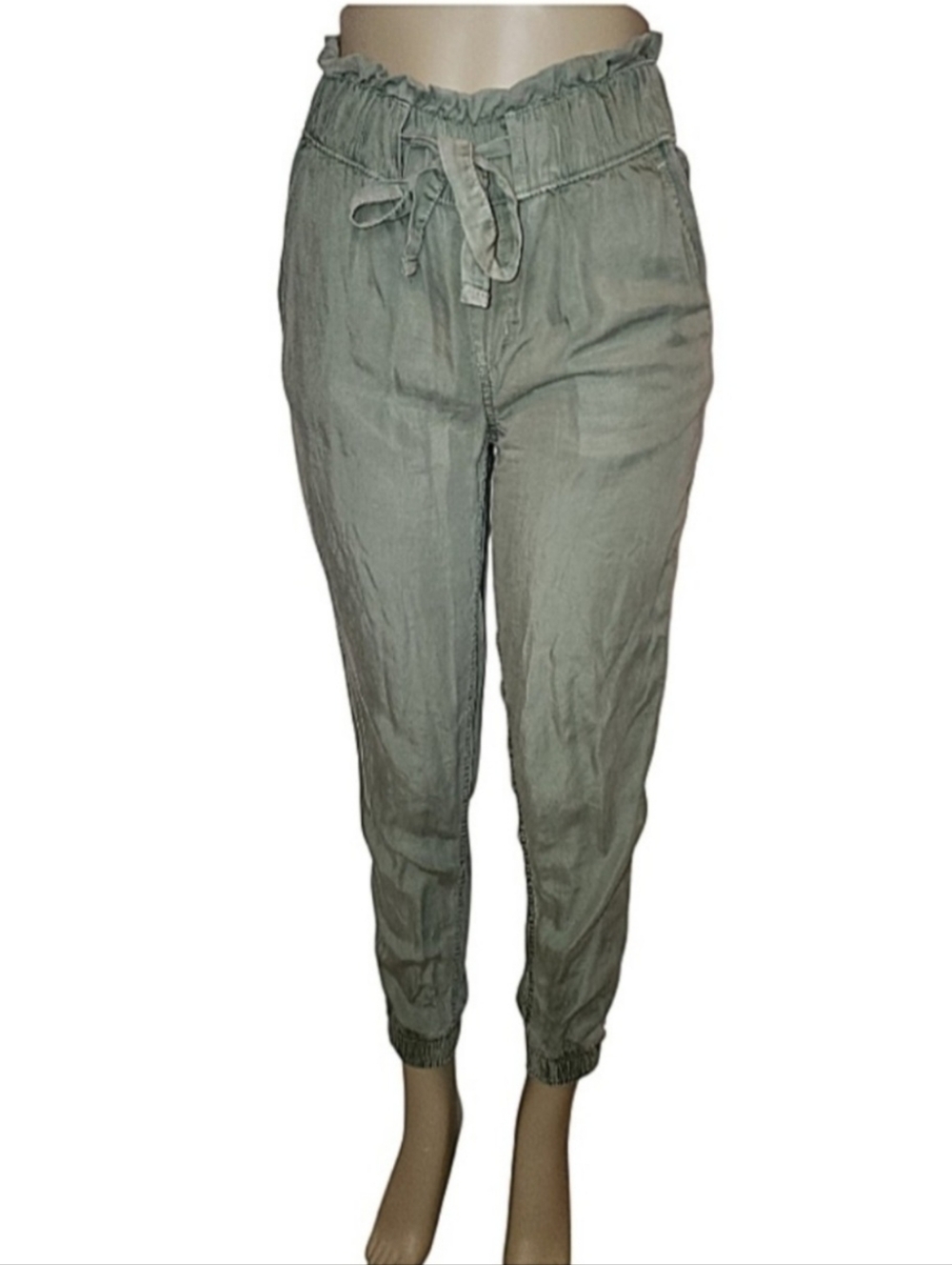 Women's SO Army Green High Rise Joggers Size XS